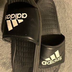 Size 8 black Adidas slides
